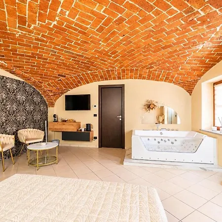 Secret - Jacuzzi Privata & Relax *