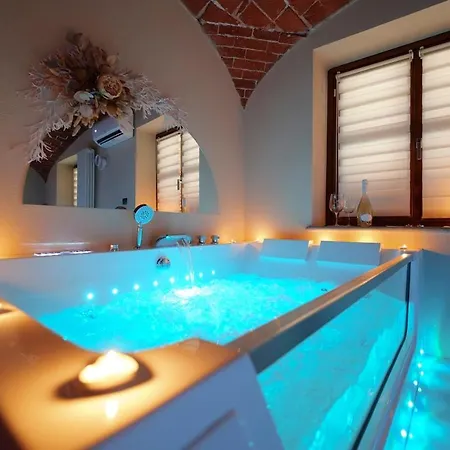 Appartamento Secret - Jacuzzi Privata & Relax