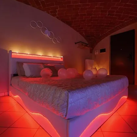 Appartamento Secret - Jacuzzi Privata & Relax Borgo San Dalmazzo