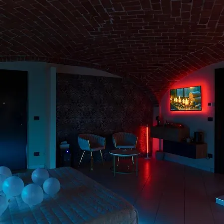 Secret - Jacuzzi Privata & Relax Appartamento *