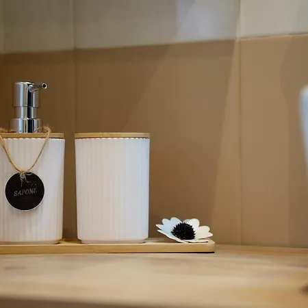Secret - Jacuzzi Privata & Relax Appartamento
